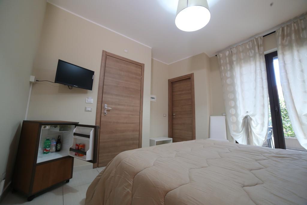 B&B Ciclopi Aci Castello Buitenkant foto