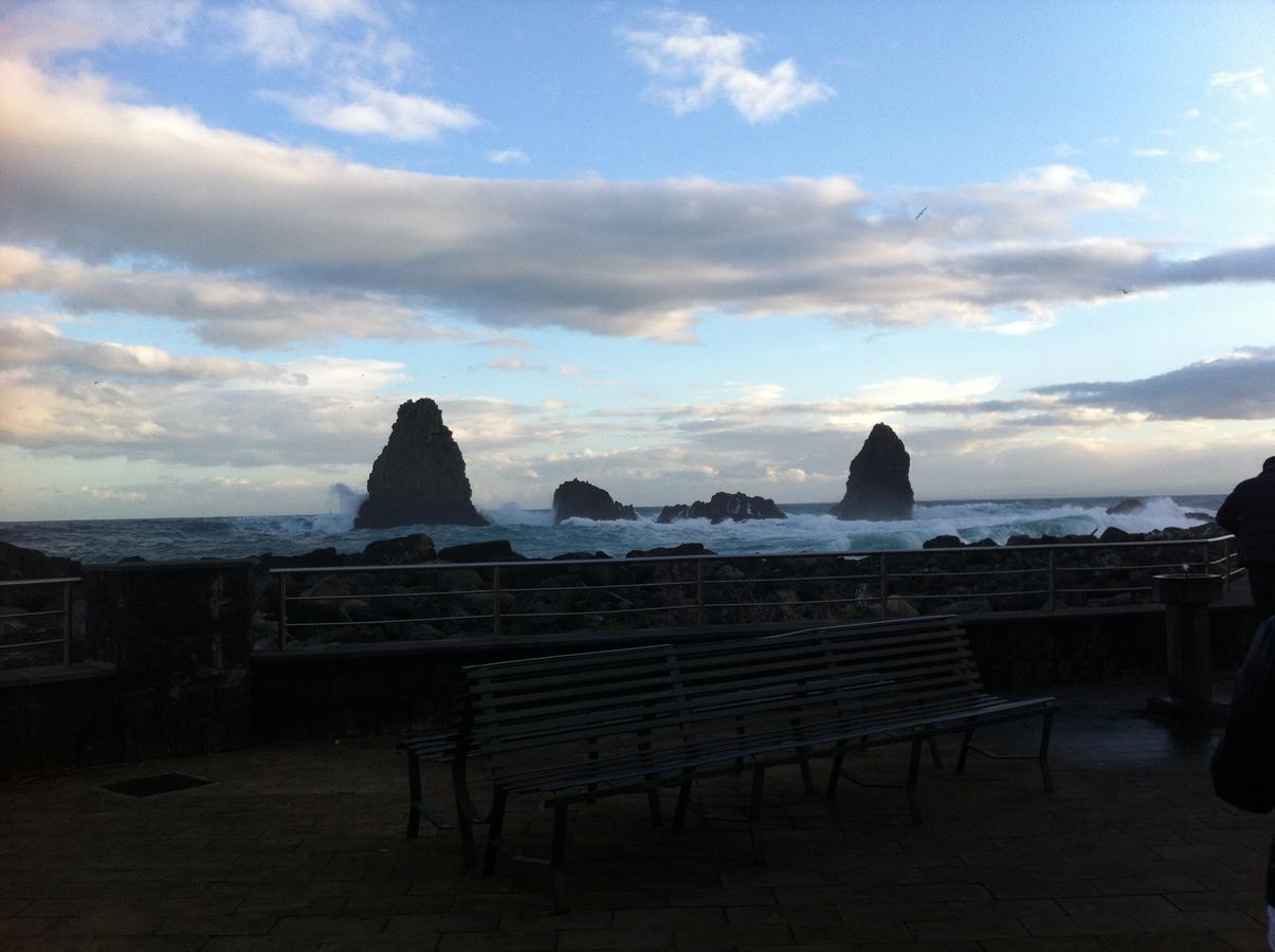 B&B Ciclopi Aci Castello Buitenkant foto